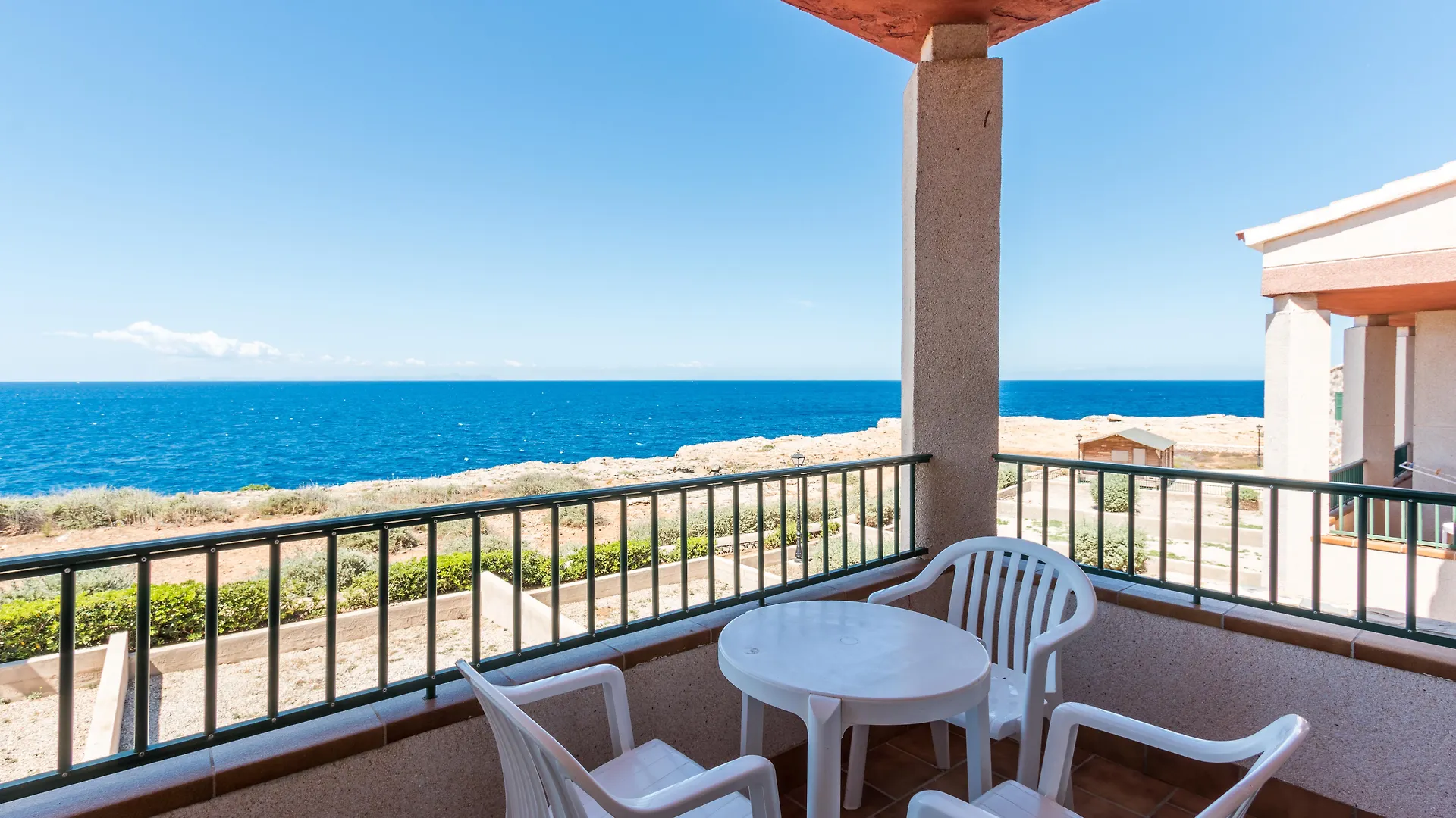 Apartamentos Moon Dreams Cabo De Banos Cala'N Blanes  Hotel Cala'N Blanes (Menorca)