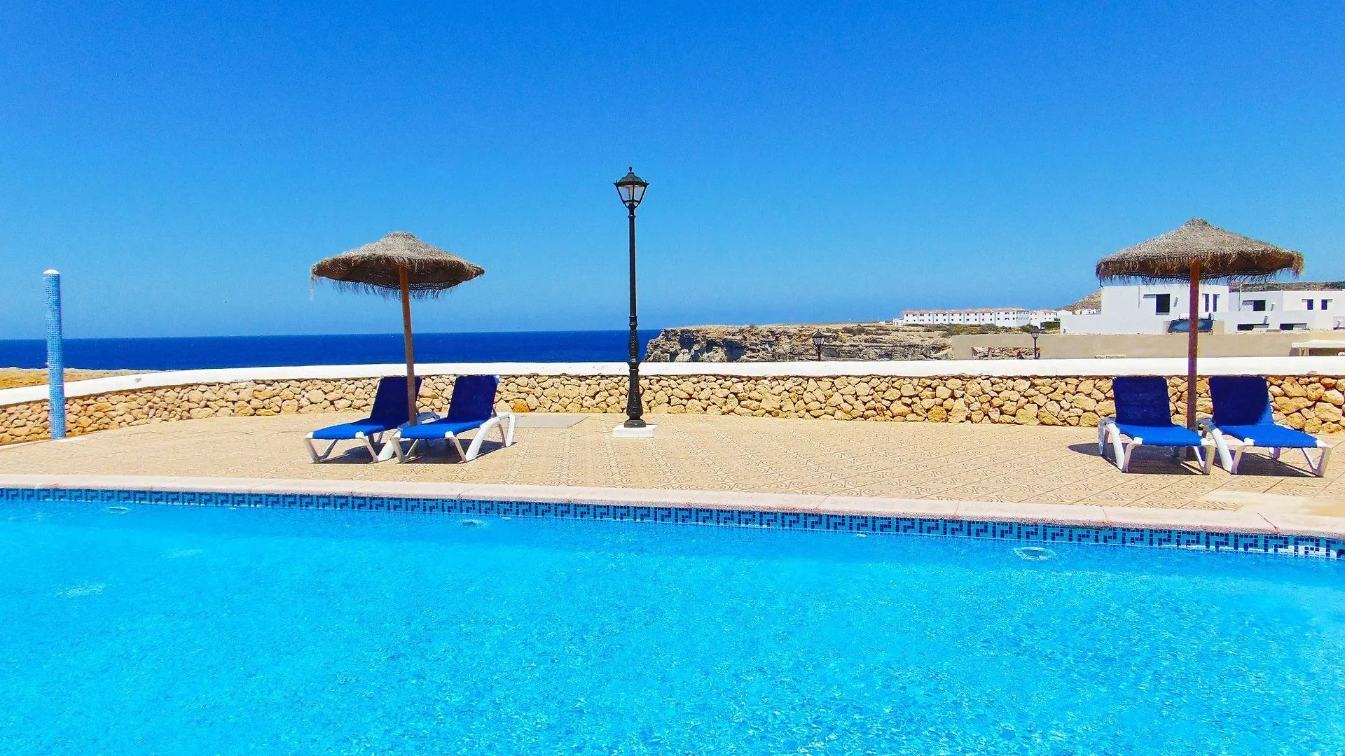 Apartamentos Moon Dreams Cabo De Banos Кала-эн-Бланес