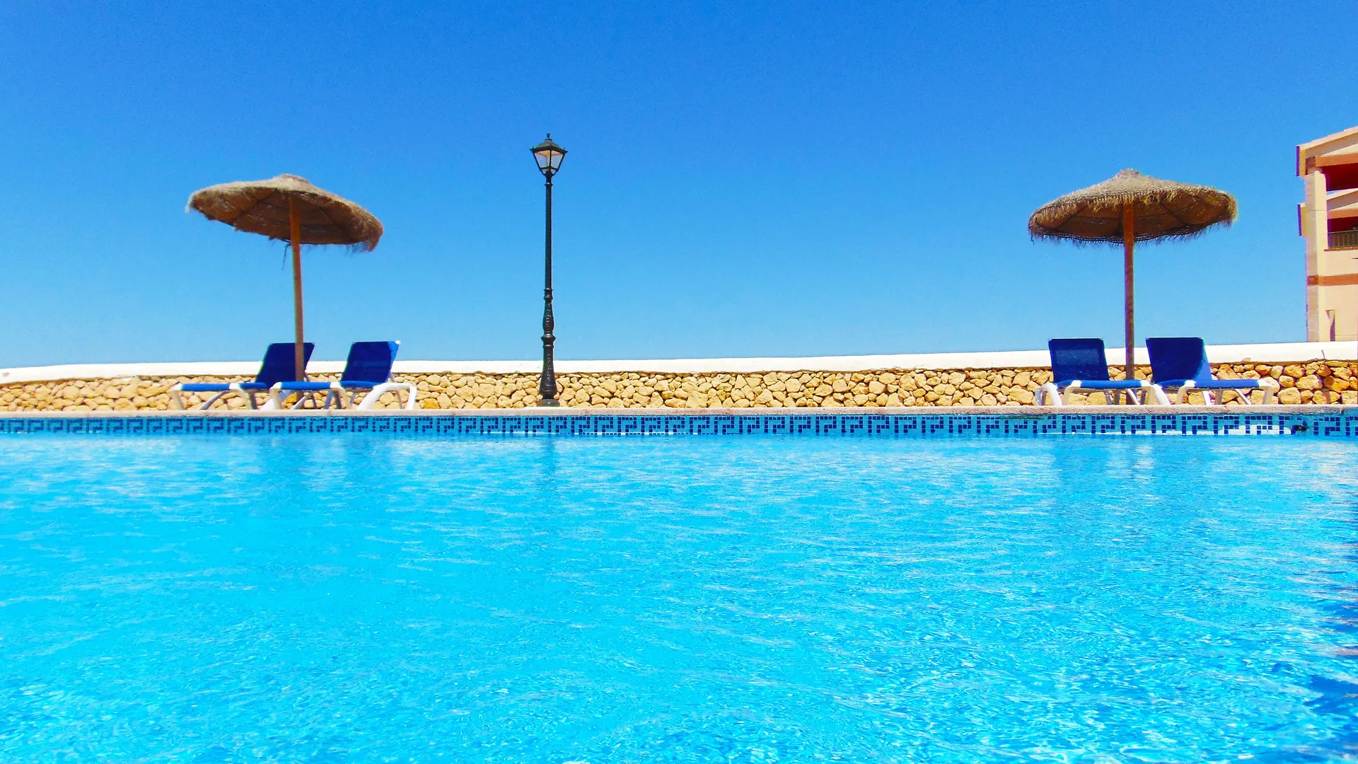 Apartamentos Moon Dreams Cabo De Banos Кала-эн-Бланес Отель